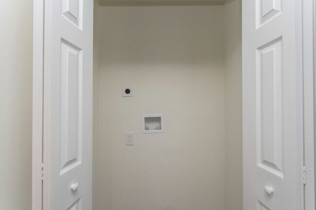 Building Photo - 2102 Melson Rd