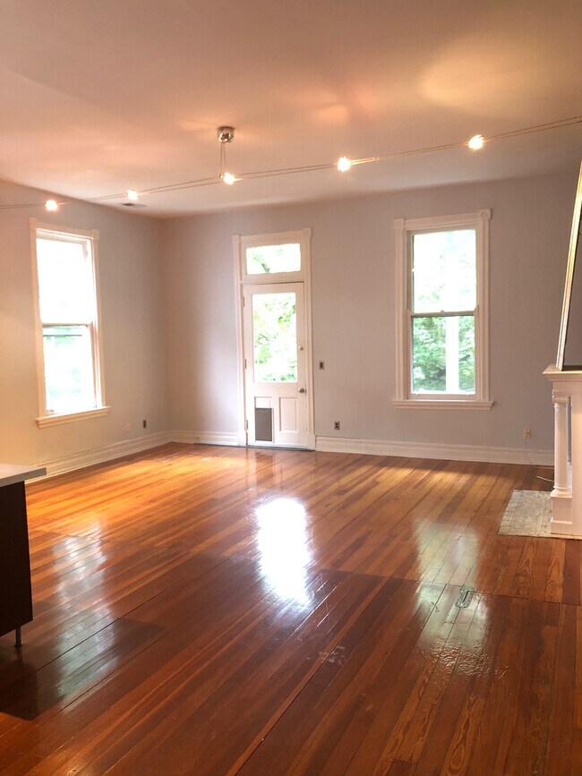 Photo - 3315 Jefferson Ave Apartment