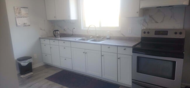 Building Photo - 125 Essa Rd