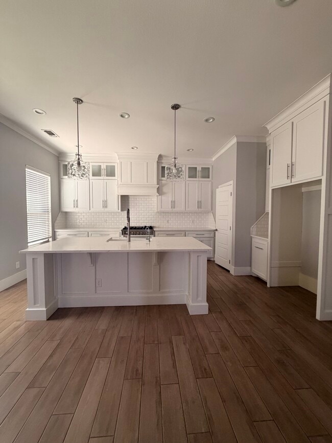 Foto del edificio - 1206 Burgandy Dr