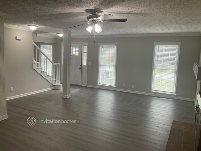 Foto del edificio - 1396 Rhododendron Dr NW