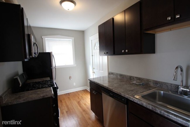 Building Photo - 4408 W Belden Ave