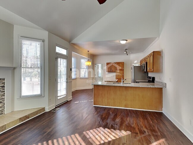 Foto del edificio - 4234 Brentonshire Ln