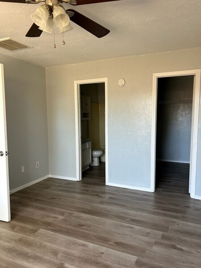 Foto del edificio - 4027 SW Sunflower Ln