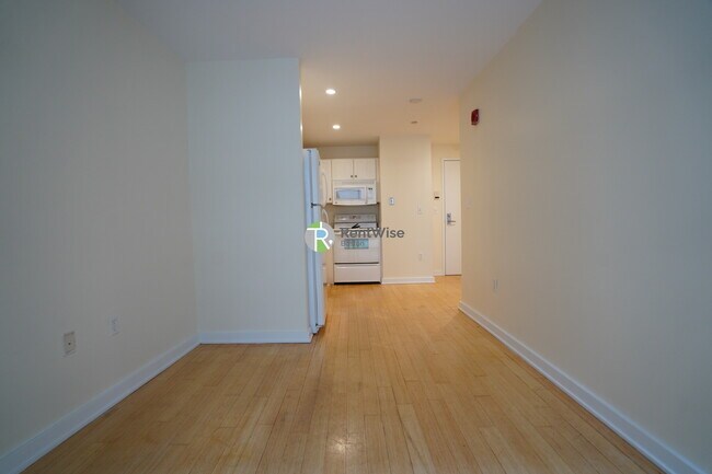 Photo - 40 Boylston St Apartment