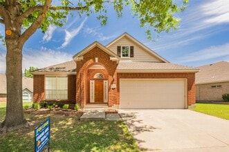 Building Photo - 8300 Rayburn Ln