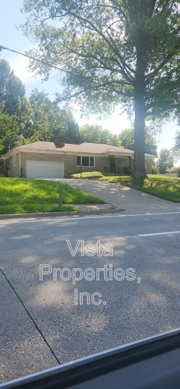 Foto principal - 7601 Shepherdsville Rd