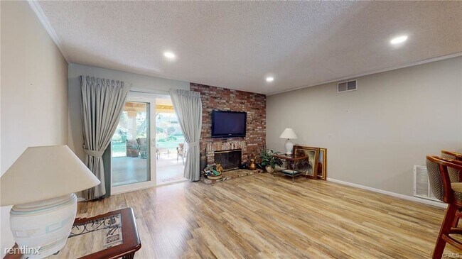 Building Photo - 4 br, 2 bath House - 16014 Yarnell St