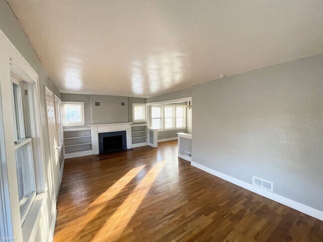 Foto del edificio - 3 br, 1 bath House - 7236 Agnes Avenue