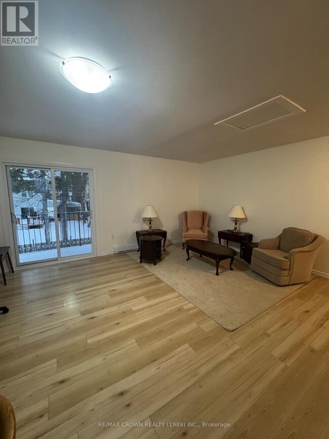 Photo du bâtiment - 652 Scollard St