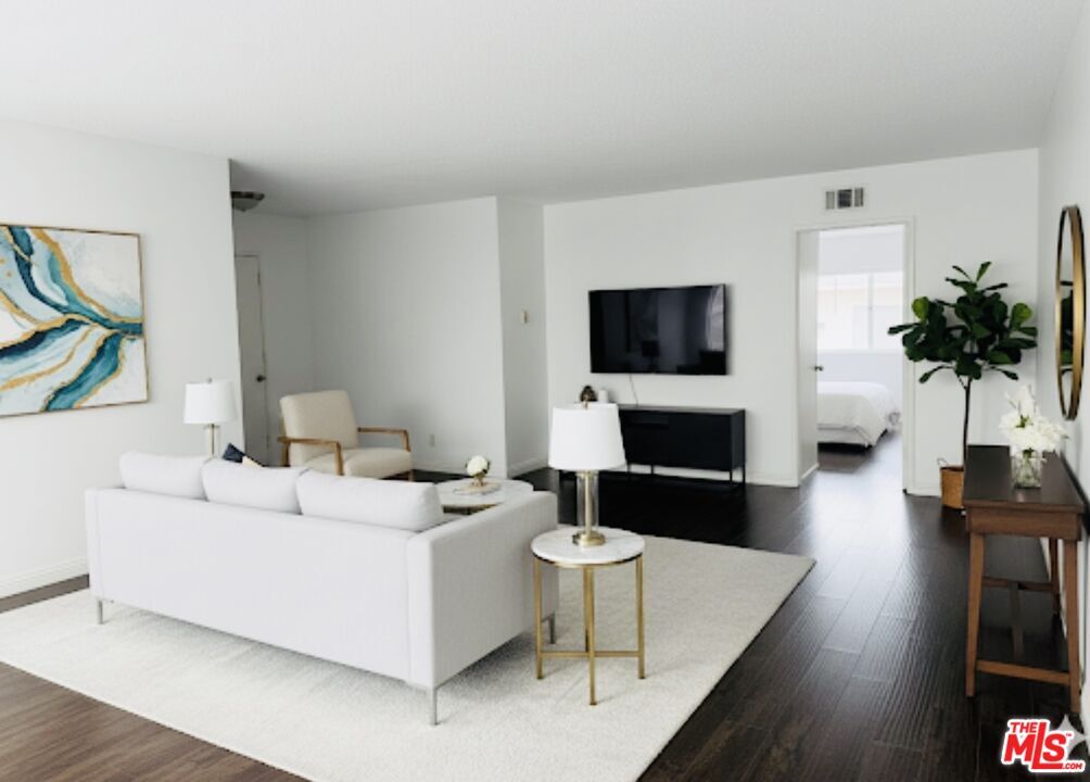 Foto principal - 1475 S Wooster St