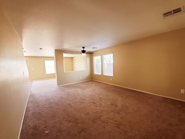 Foto del edificio - ACCEPTS SECTION 8 - BEAUTIFUL MUST SEE 3BD/2BA IN SOUTHWEST