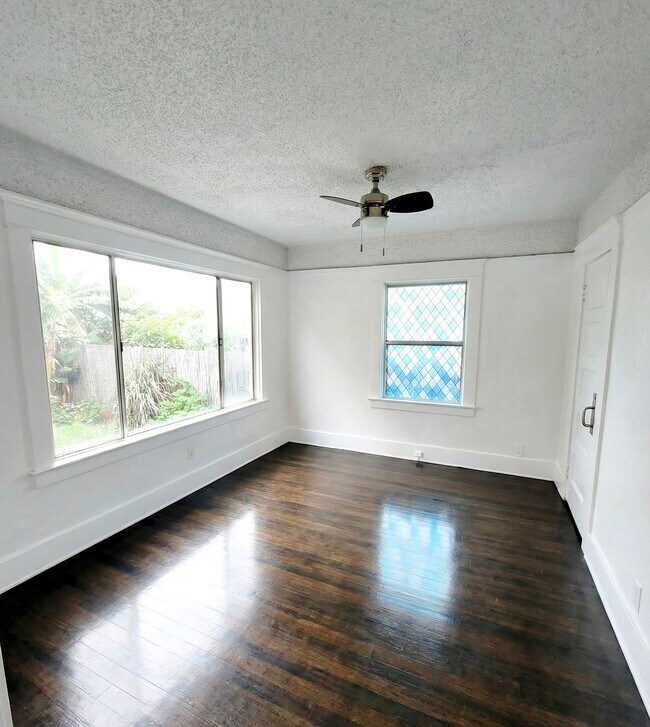 dormitorio número 1 - 1661 W 36th Pl