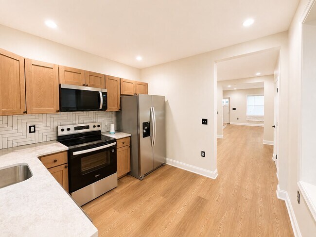 Foto del edificio - 6534 N Lambert St