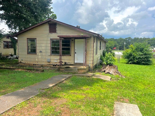 Foto principal - 2830 Walnut Ave