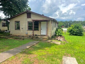 Building Photo - 2830 Walnut Ave