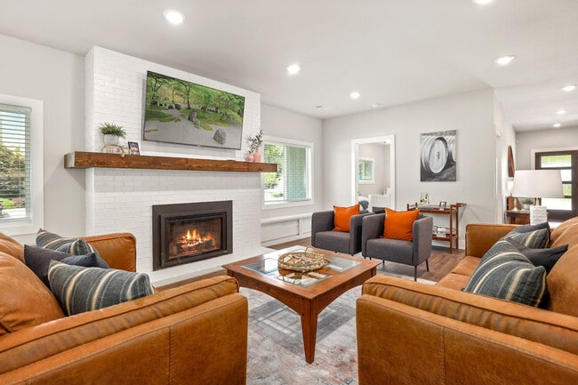 Building Photo - 702 Shipley St