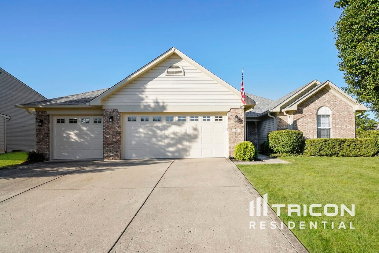 Foto principal - 910 S Shore Ct