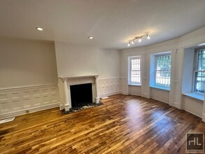Building Photo - 4BR 2BA Historic Limestone Floor Through G...
