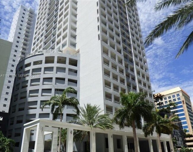 Foto del edificio - 170 SE 14th St