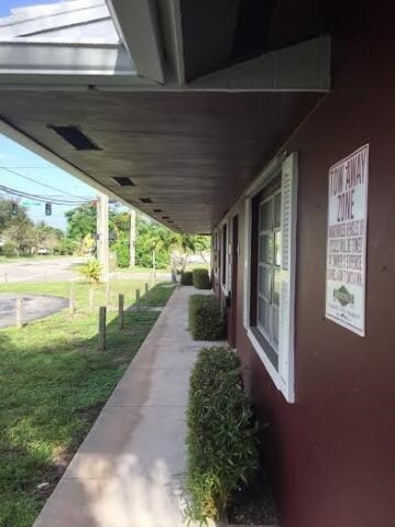 Foto del edificio - 1501 NE 56th St