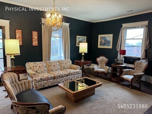 Foto del edificio - 376 Allison Ave SW
