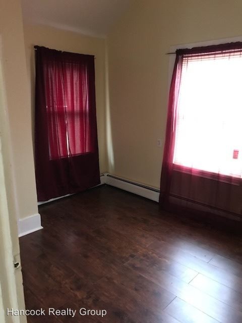 Primary Photo - 211 South St