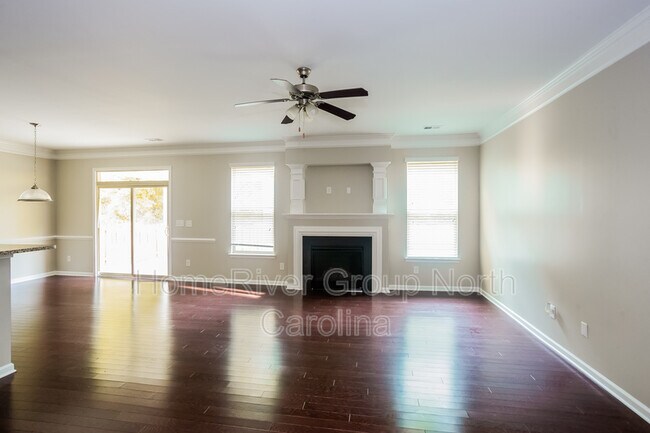 Building Photo - 9429 Tavistock Ct