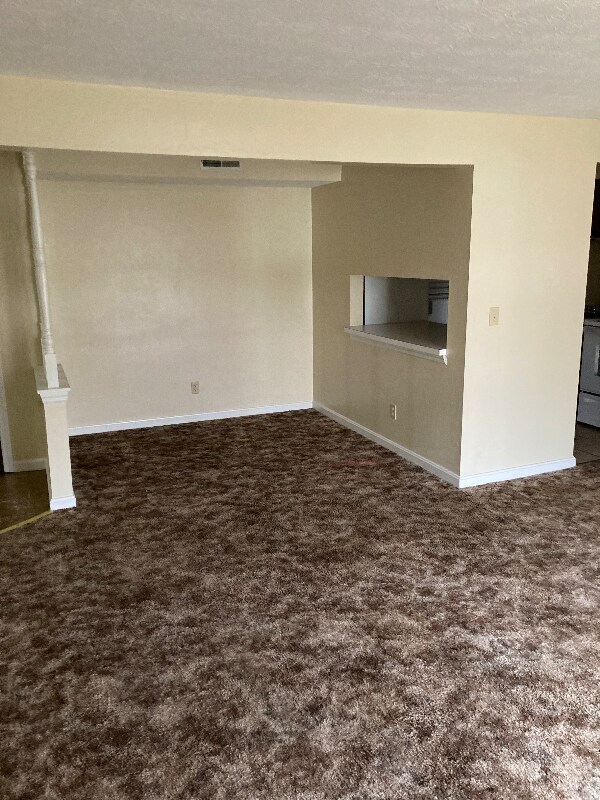 17000 Berkshire Dr Unit 204, Meadville, PA 16335 Room for Rent in