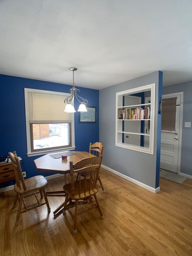 Primary Photo - FURNISHED RENTAL: 9th Street Stay near Lam...