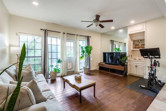 Foto del edificio - 5100 Verde Valley Ln