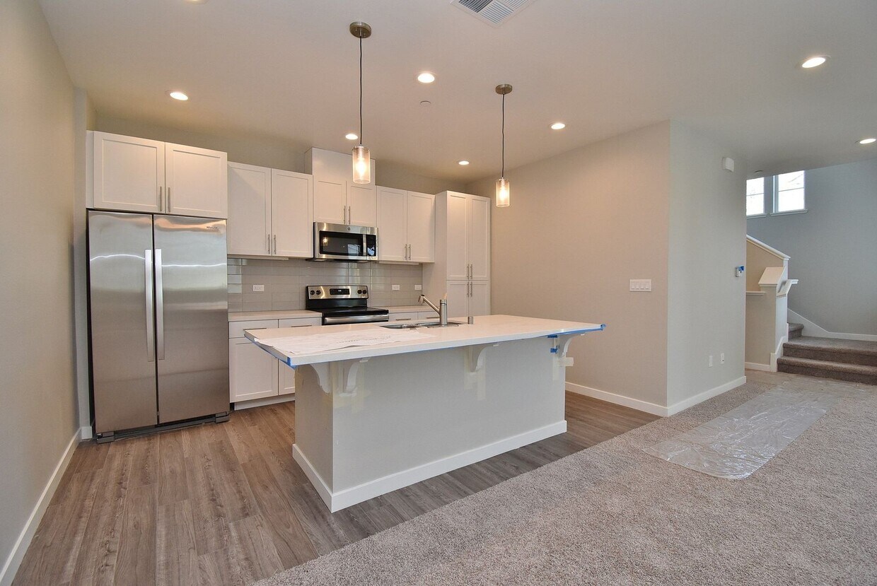 Foto principal - $3,090 - GORGEOUS BRAND NEW CENTRAL FREMON...