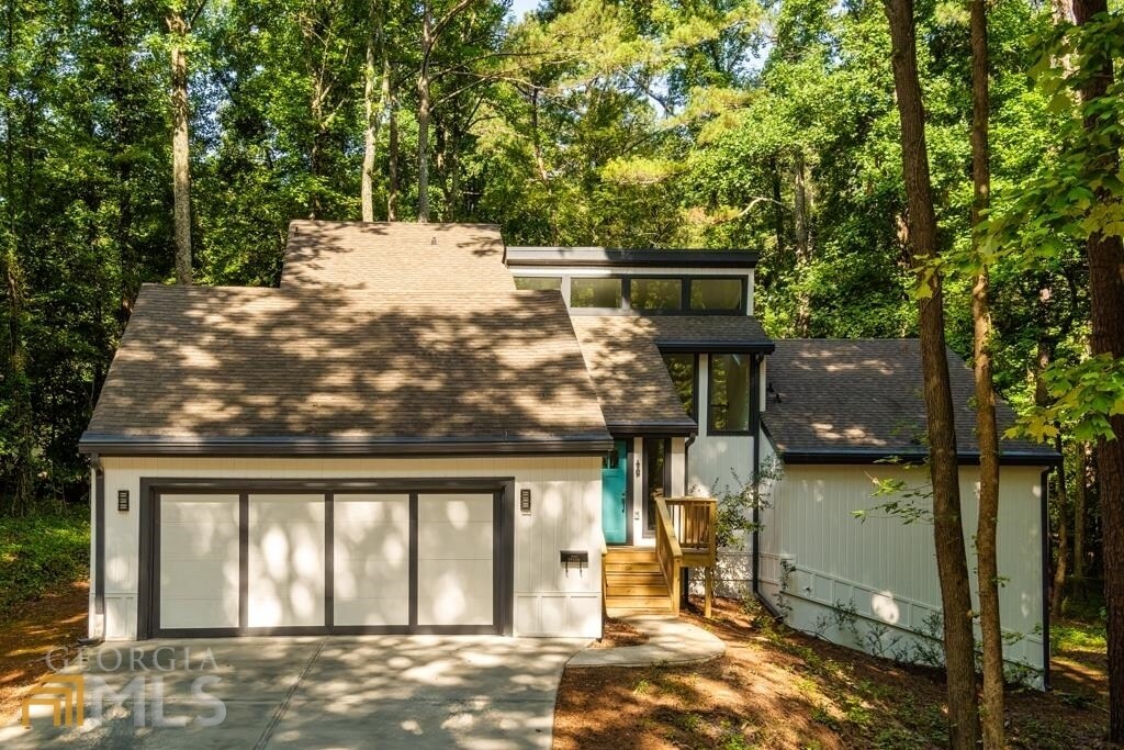 Primary Photo - 11100 Willow Bend Dr