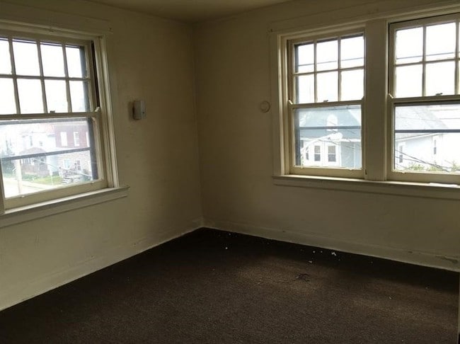 Building Photo - 434 W New Castle St