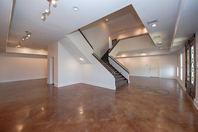 Foto del edificio - 2293 E Bayshore Dr