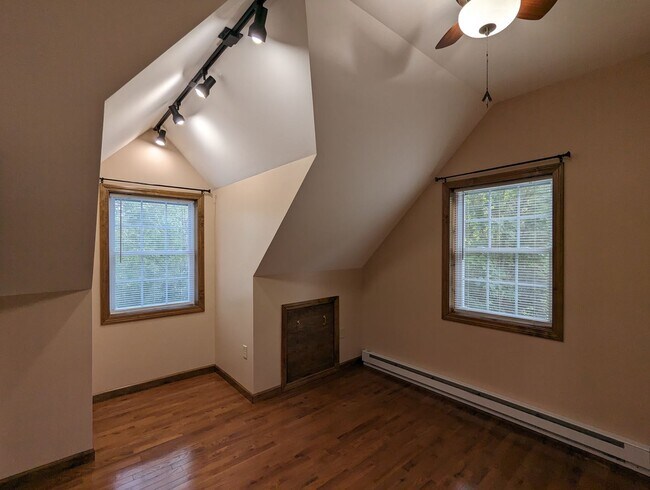 Foto del edificio - PENDING - 1 Bedroom, 1 bath Unit Available in Bedford, NH!