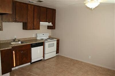 Kitchen - 2635 Alhambra Blvd