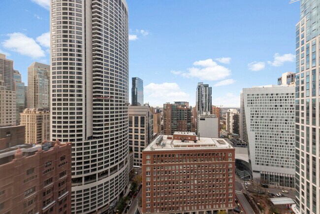 Foto del edificio - 111 E Chestnut St