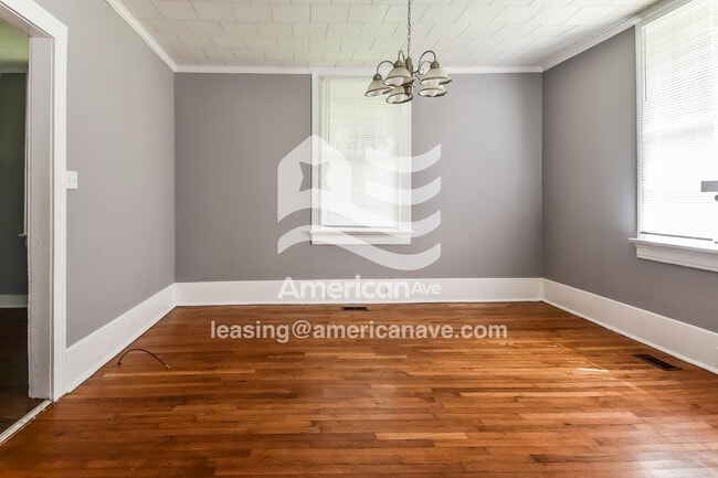 Building Photo - 204 S Adair St