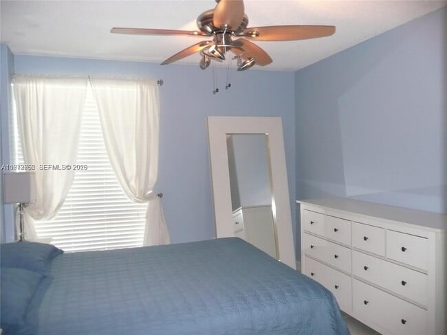 Building Photo - 17560 Atlantic Blvd