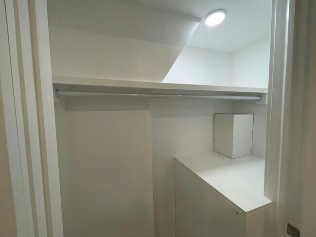 Foto del edificio - 3025 11th St NW