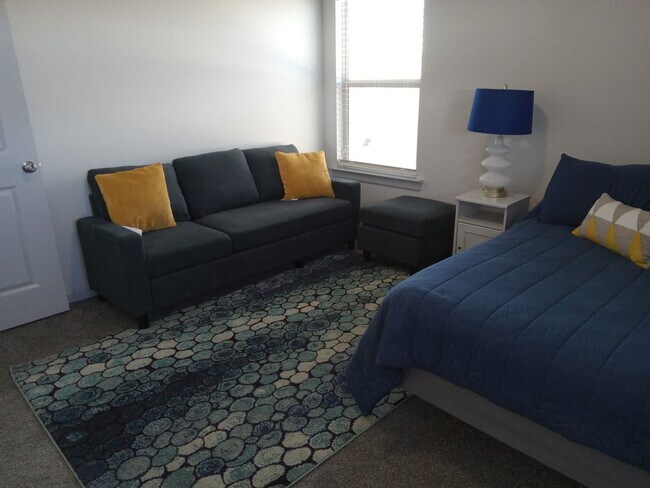 Foto del edificio - Santa Teresa Duplex -3 bed/1 bath -ALL Uti...