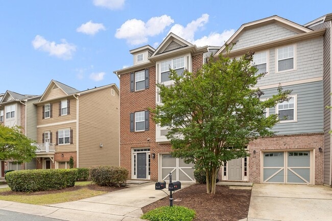 Building Photo - 611 Carlton Commons Ln