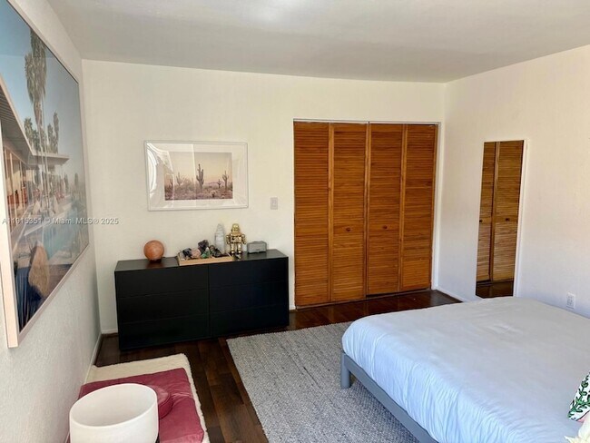 Foto del edificio - 1308 Drexel Ave