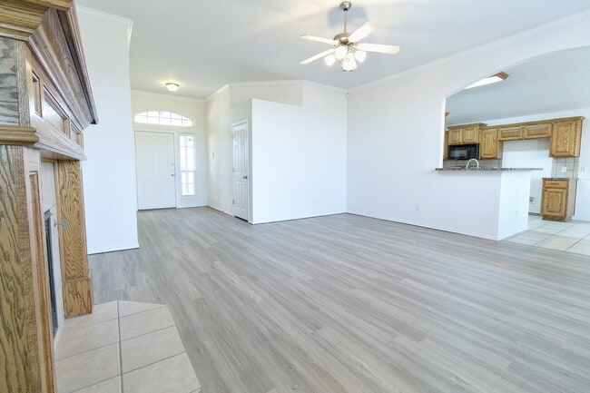 Building Photo - 2417 Arbor Dr