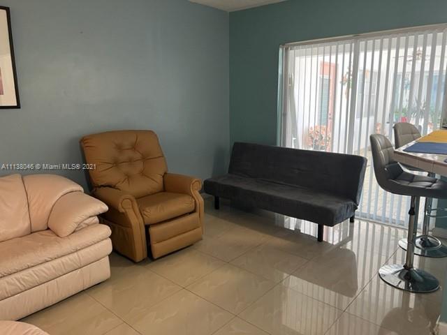 Foto del edificio - 721 Atlantic Shores Blvd