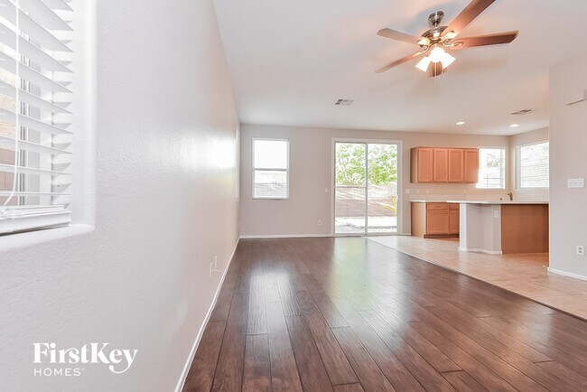 Building Photo - 10737 Noble Mesa Ave