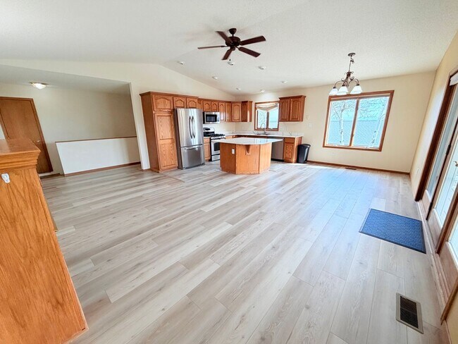 Foto del edificio - 3001 5th St NE