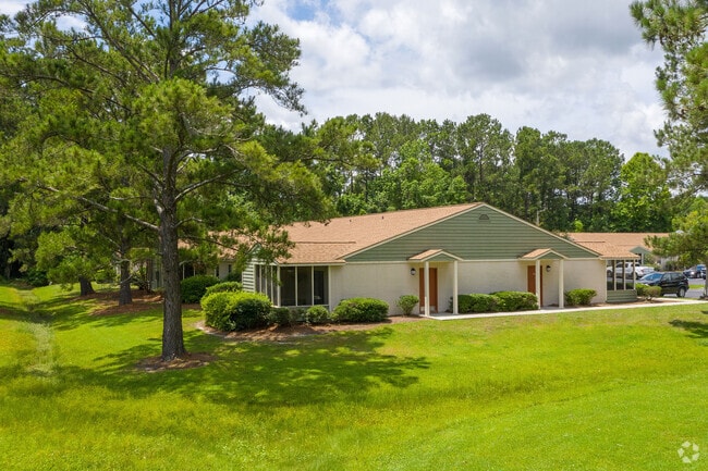 Building Photo - The Arbors Townhomes