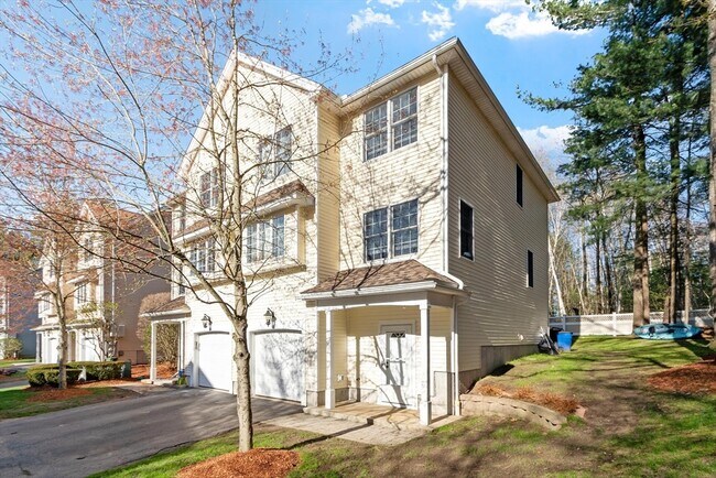 Foto del edificio - 270 Littleton Rd